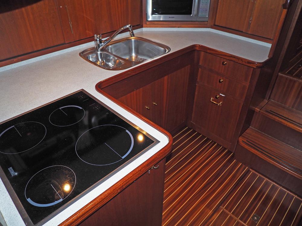 Fore ship, Accommodation